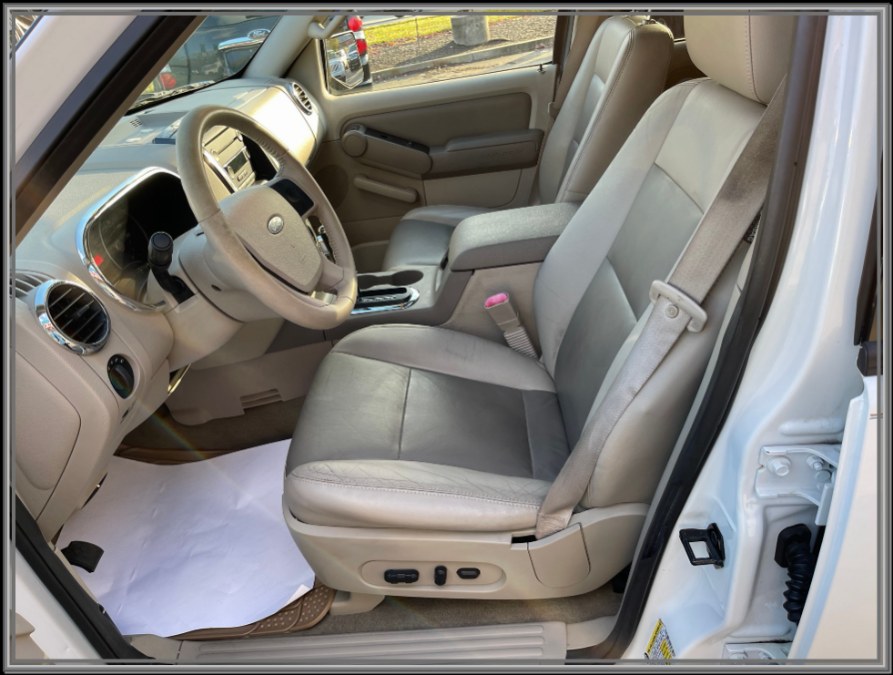 2006 Ford Explorer 4dr 114" WB 4.0L XLT 4WD, available for sale in Huntington Station, New York | My Auto Inc.. Huntington Station, New York 2006 Ford Explorer 4dr 114" WB 4.0L XLT 4WD, available for sale in Huntington Station, New York | My Auto Inc.. Huntington Station, New York