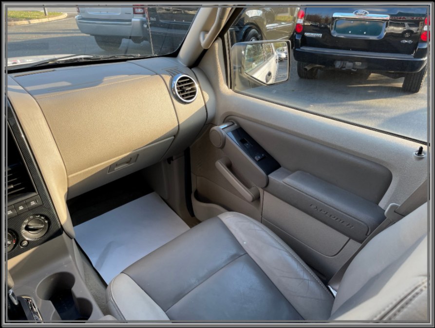 2006 Ford Explorer 4dr 114" WB 4.0L XLT 4WD, available for sale in Huntington Station, New York | My Auto Inc.. Huntington Station, New York 2006 Ford Explorer 4dr 114" WB 4.0L XLT 4WD, available for sale in Huntington Station, New York | My Auto Inc.. Huntington Station, New York