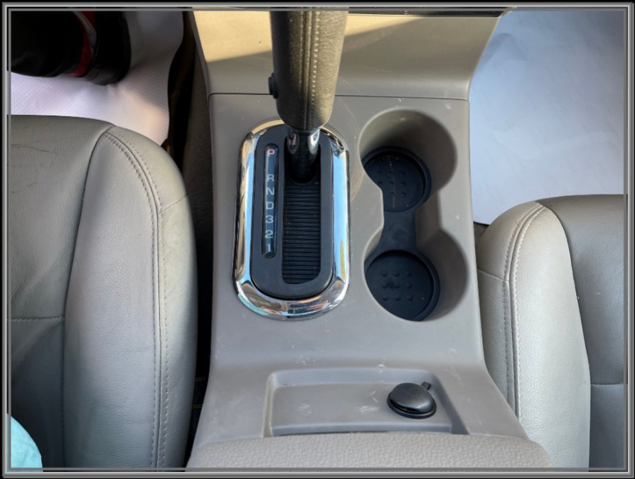 2006 Ford Explorer 4dr 114" WB 4.0L XLT 4WD, available for sale in Huntington Station, New York | My Auto Inc.. Huntington Station, New York 2006 Ford Explorer 4dr 114" WB 4.0L XLT 4WD, available for sale in Huntington Station, New York | My Auto Inc.. Huntington Station, New York