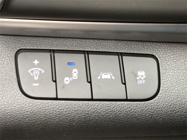 Used Hyundai Elantra Value Edition 2020 | Eastchester Motor Cars. Bronx, New York Used Hyundai Elantra Value Edition 2020 | Eastchester Motor Cars. Bronx, New York