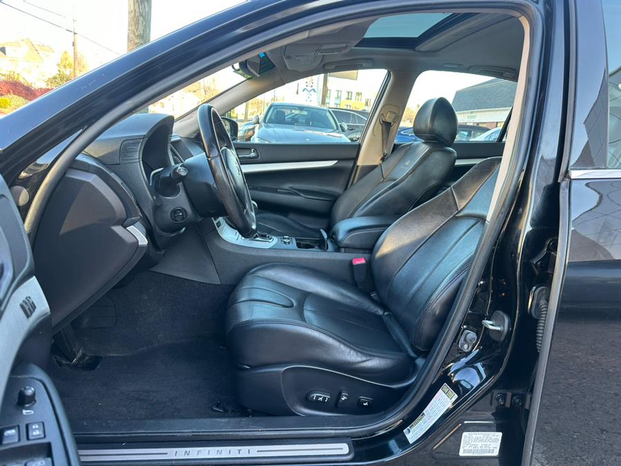 2009 INFINITI G37 Sedan 4dr x AWD, available for sale in Manchester, Connecticut | Carsonmain LLC. Manchester, Connecticut 2009 INFINITI G37 Sedan 4dr x AWD, available for sale in Manchester, Connecticut | Carsonmain LLC. Manchester, Connecticut