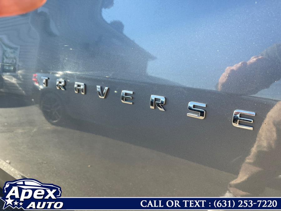 2018 Chevrolet Traverse AWD 4dr LS w/1LS, available for sale in Selden, New York | Apex Auto. Selden, New York 2018 Chevrolet Traverse AWD 4dr LS w/1LS, available for sale in Selden, New York | Apex Auto. Selden, New York