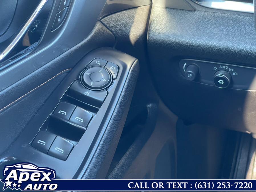 2018 Chevrolet Traverse AWD 4dr LS w/1LS, available for sale in Selden, New York | Apex Auto. Selden, New York 2018 Chevrolet Traverse AWD 4dr LS w/1LS, available for sale in Selden, New York | Apex Auto. Selden, New York