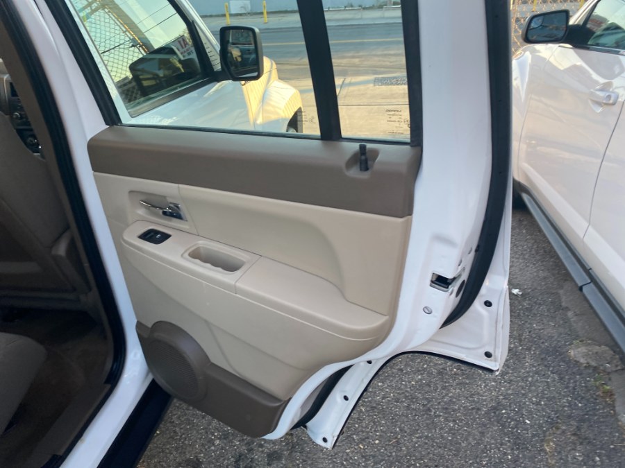 2012 Jeep Liberty 4WD 4dr Sport, available for sale in Middle Village, New York | Middle Village Motors . Middle Village, New York 2012 Jeep Liberty 4WD 4dr Sport, available for sale in Middle Village, New York | Middle Village Motors . Middle Village, New York