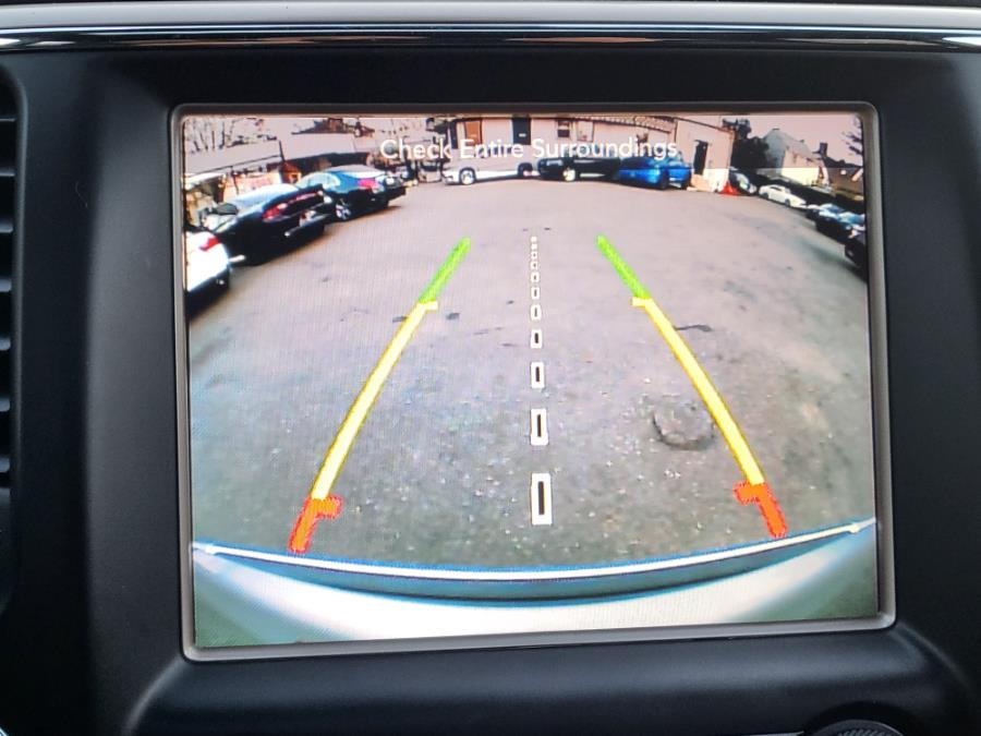 Used Jeep Grand Cherokee 4WD 4dr Limited 2015 | Champion Used Auto Sales 2. Newark , New Jersey Used Jeep Grand Cherokee 4WD 4dr Limited 2015 | Champion Used Auto Sales 2. Newark , New Jersey