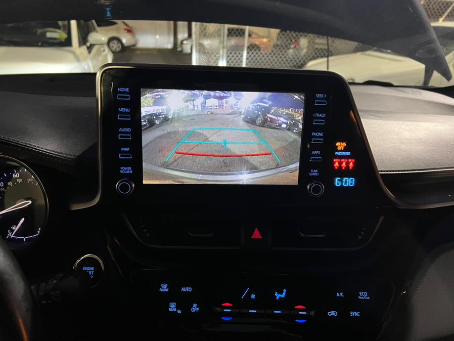 Used Toyota C-HR XLE FWD (Natl) 2019 | Advanced Auto Mall. Bronx, New York Used Toyota C-HR XLE FWD (Natl) 2019 | Advanced Auto Mall. Bronx, New York