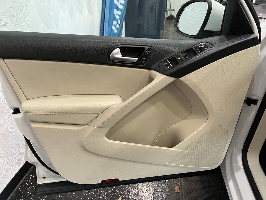 Used Volkswagen Tiguan 4WD 4dr Auto S 2013 | CARMANIA USA. Chesapeake, Virginia Used Volkswagen Tiguan 4WD 4dr Auto S 2013 | CARMANIA USA. Chesapeake, Virginia