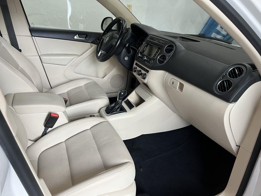 Used Volkswagen Tiguan 4WD 4dr Auto S 2013 | CARMANIA USA. Chesapeake, Virginia Used Volkswagen Tiguan 4WD 4dr Auto S 2013 | CARMANIA USA. Chesapeake, Virginia