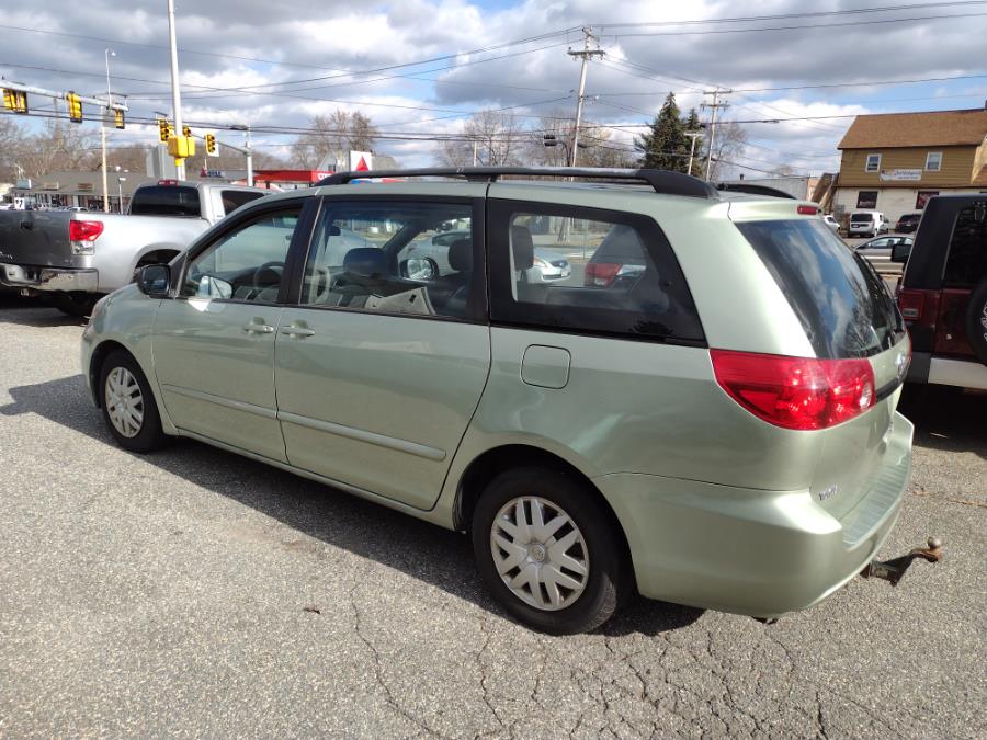 2008 Toyota Sienna 5dr 7-Pass Van LE FWD, available for sale in Chicopee, Massachusetts | Matts Auto Mall LLC. Chicopee, Massachusetts 2008 Toyota Sienna 5dr 7-Pass Van LE FWD, available for sale in Chicopee, Massachusetts | Matts Auto Mall LLC. Chicopee, Massachusetts