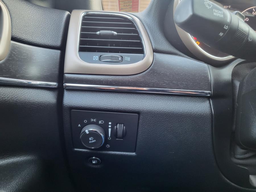 2015 Jeep Grand Cherokee 4WD 4dr Limited, available for sale in Newark, New Jersey | Champion Auto Sales. Newark, New Jersey 2015 Jeep Grand Cherokee 4WD 4dr Limited, available for sale in Newark, New Jersey | Champion Auto Sales. Newark, New Jersey