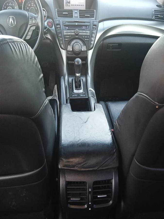 Used Acura TL 4dr Sdn 2WD Tech 2010 | Supreme Automotive. New Britain, Connecticut Used Acura TL 4dr Sdn 2WD Tech 2010 | Supreme Automotive. New Britain, Connecticut