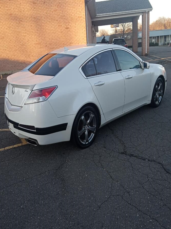 Used Acura TL 4dr Sdn 2WD Tech 2010 | Supreme Automotive. New Britain, Connecticut Used Acura TL 4dr Sdn 2WD Tech 2010 | Supreme Automotive. New Britain, Connecticut