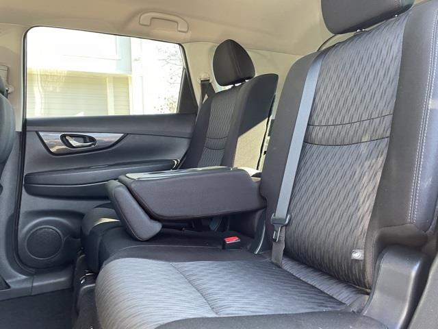 Used Nissan Rogue SV 2018 | Blasius Federal Road. Brookfield, Connecticut Used Nissan Rogue SV 2018 | Blasius Federal Road. Brookfield, Connecticut