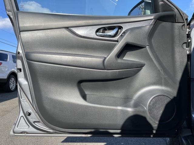 Used Nissan Rogue SV 2018 | Blasius Federal Road. Brookfield, Connecticut Used Nissan Rogue SV 2018 | Blasius Federal Road. Brookfield, Connecticut