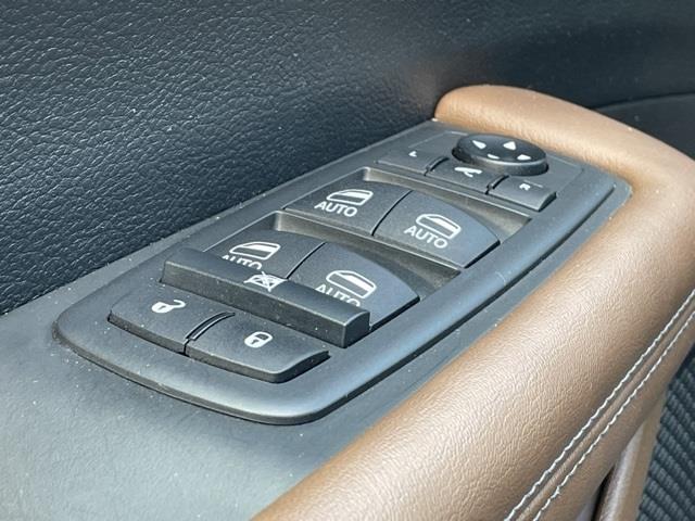 Used Chrysler Pacifica Hybrid Limited 2021 | Blasius Federal Road. Brookfield, Connecticut Used Chrysler Pacifica Hybrid Limited 2021 | Blasius Federal Road. Brookfield, Connecticut