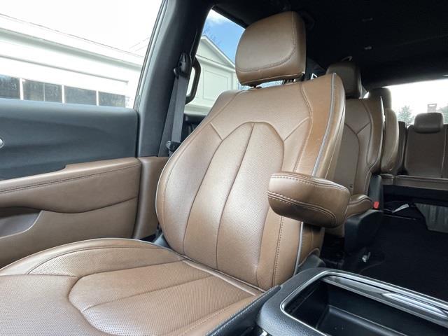 Used Chrysler Pacifica Hybrid Limited 2021 | Blasius Federal Road. Brookfield, Connecticut Used Chrysler Pacifica Hybrid Limited 2021 | Blasius Federal Road. Brookfield, Connecticut