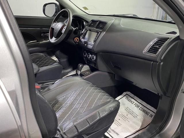Used Mitsubishi Outlander Sport ES 2.0 2018 | Queens Auto Mall. Richmond Hill, New York Used Mitsubishi Outlander Sport ES 2.0 2018 | Queens Auto Mall. Richmond Hill, New York
