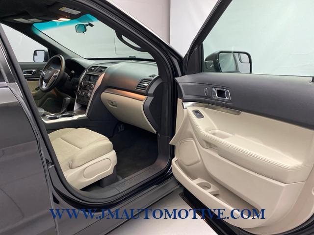 2015 Ford Explorer 4WD 4dr Base, available for sale in Naugatuck, Connecticut | J&M Automotive Sls&Svc LLC. Naugatuck, Connecticut 2015 Ford Explorer 4WD 4dr Base, available for sale in Naugatuck, Connecticut | J&M Automotive Sls&Svc LLC. Naugatuck, Connecticut