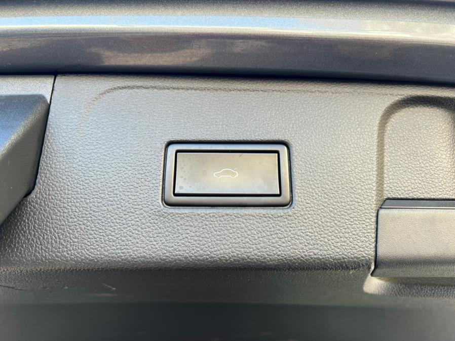 Used Volkswagen Atlas 3.6L V6 SEL 4MOTION 2019 | Sunrise Autoland. Jamaica, New York Used Volkswagen Atlas 3.6L V6 SEL 4MOTION 2019 | Sunrise Autoland. Jamaica, New York