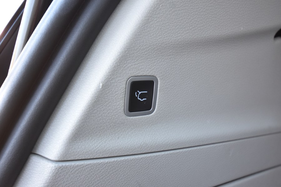 Used Chrysler Pacifica Limited 2020 | Highline Car Connection. Waterbury, Connecticut Used Chrysler Pacifica Limited 2020 | Highline Car Connection. Waterbury, Connecticut