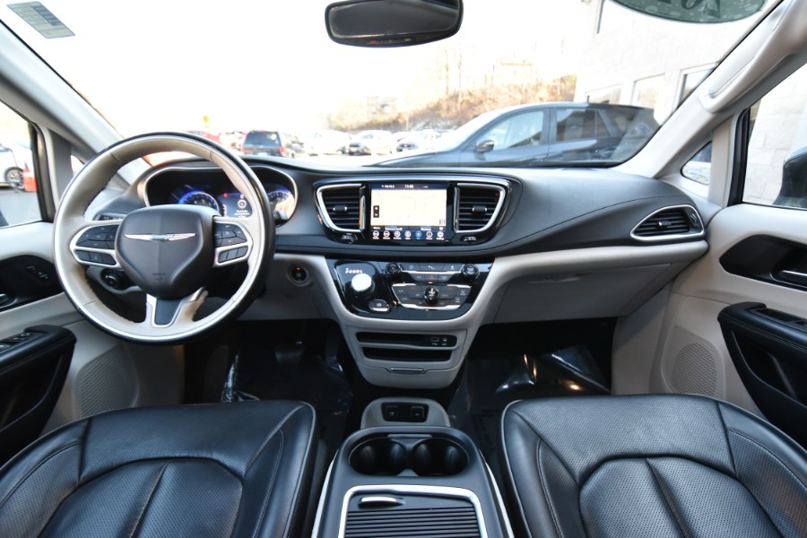 Used Chrysler Pacifica Limited 2020 | Highline Car Connection. Waterbury, Connecticut Used Chrysler Pacifica Limited 2020 | Highline Car Connection. Waterbury, Connecticut