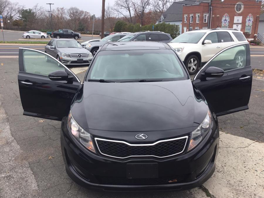 Used Kia Optima 4dr Sdn 2.0T Auto SX 2012 | Liberty Motors. Manchester, Connecticut Used Kia Optima 4dr Sdn 2.0T Auto SX 2012 | Liberty Motors. Manchester, Connecticut