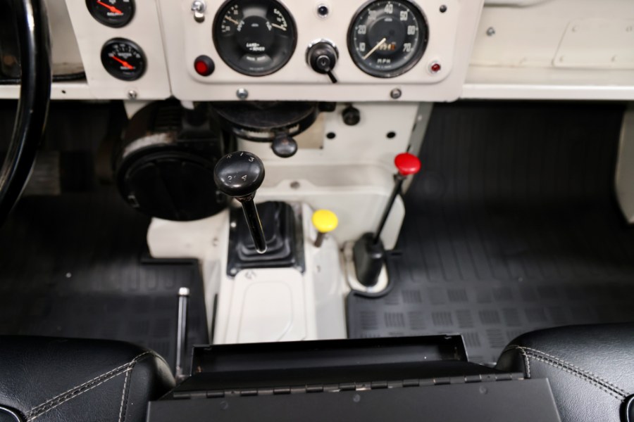 Used Land Rover Series 2 88 1960 | Meccanic Shop North Inc. North Salem, New York Used Land Rover Series 2 88 1960 | Meccanic Shop North Inc. North Salem, New York