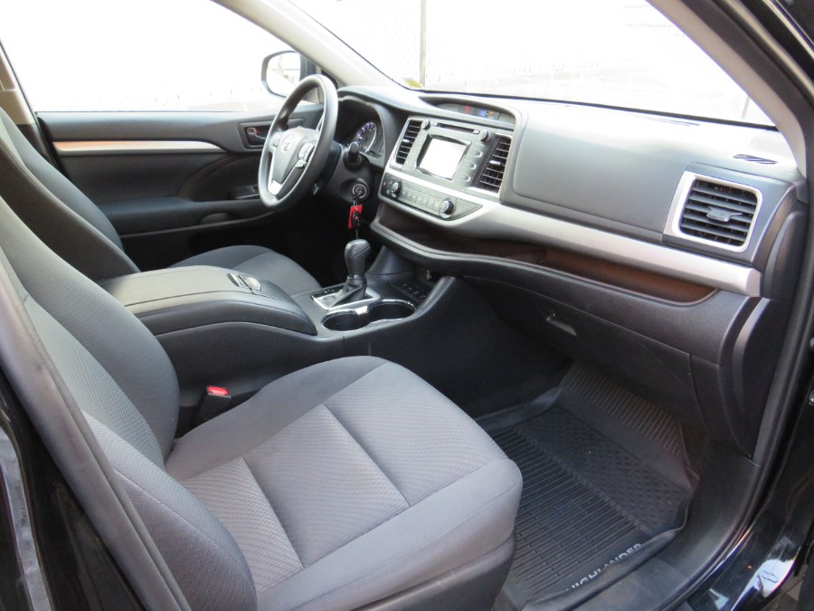 2019 Toyota Highlander LE AWD, available for sale in Middle Village, New York | Road Masters II INC. Middle Village, New York 2019 Toyota Highlander LE AWD, available for sale in Middle Village, New York | Road Masters II INC. Middle Village, New York
