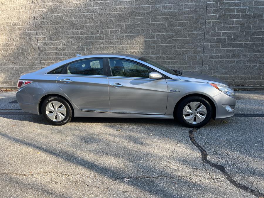 2014 Hyundai Sonata Hybrid 4dr Sdn, available for sale in New London, Connecticut | TJ Motors. New London, Connecticut 2014 Hyundai Sonata Hybrid 4dr Sdn, available for sale in New London, Connecticut | TJ Motors. New London, Connecticut
