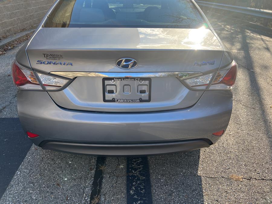 2014 Hyundai Sonata Hybrid 4dr Sdn, available for sale in New London, Connecticut | TJ Motors. New London, Connecticut 2014 Hyundai Sonata Hybrid 4dr Sdn, available for sale in New London, Connecticut | TJ Motors. New London, Connecticut