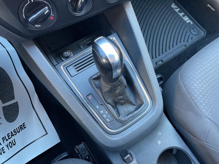 Used Volkswagen Jetta Sedan 4dr Auto 1.4T S w/Technology 2016 | Lex Autos LLC. Hartford, Connecticut Used Volkswagen Jetta Sedan 4dr Auto 1.4T S w/Technology 2016 | Lex Autos LLC. Hartford, Connecticut