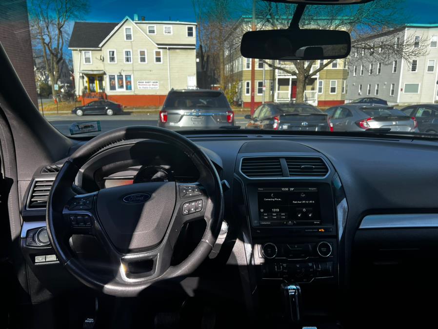 Used Ford Explorer 4WD 4dr XLT 2016 | Sophia's Auto Sales Inc. Worcester, Massachusetts Used Ford Explorer 4WD 4dr XLT 2016 | Sophia's Auto Sales Inc. Worcester, Massachusetts