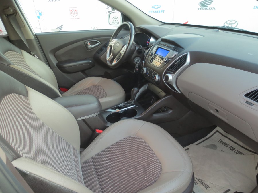 Used Hyundai Tucson FWD 4dr Auto GLS 2012 | Auto Max Of Santa Ana. Santa Ana, California Used Hyundai Tucson FWD 4dr Auto GLS 2012 | Auto Max Of Santa Ana. Santa Ana, California