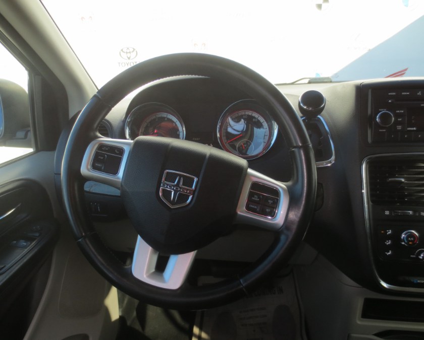 2016 Dodge Grand Caravan 4dr Wgn American Value Pkg, available for sale in Santa Ana, California | Auto Max Of Santa Ana. Santa Ana, California 2016 Dodge Grand Caravan 4dr Wgn American Value Pkg, available for sale in Santa Ana, California | Auto Max Of Santa Ana. Santa Ana, California