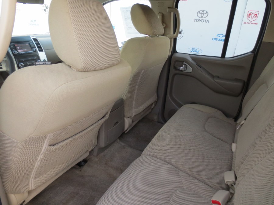 2015 Nissan Frontier 2WD Crew Cab SWB Auto S, available for sale in Santa Ana, California | Auto Max Of Santa Ana. Santa Ana, California 2015 Nissan Frontier 2WD Crew Cab SWB Auto S, available for sale in Santa Ana, California | Auto Max Of Santa Ana. Santa Ana, California