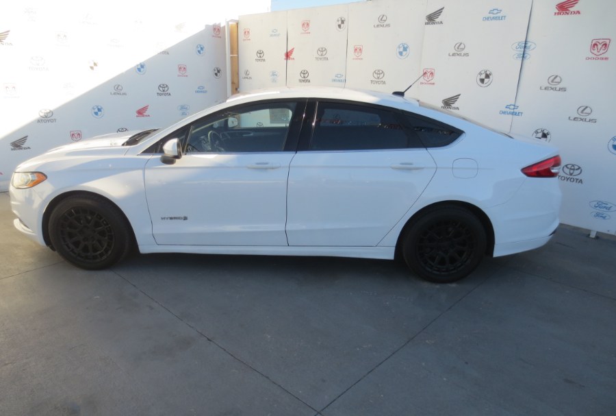 2017 Ford Fusion Hybrid SE FWD, available for sale in Santa Ana, California | Auto Max Of Santa Ana. Santa Ana, California 2017 Ford Fusion Hybrid SE FWD, available for sale in Santa Ana, California | Auto Max Of Santa Ana. Santa Ana, California