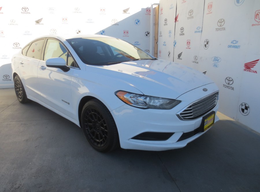 2017 Ford Fusion Hybrid SE FWD, available for sale in Santa Ana, California | Auto Max Of Santa Ana. Santa Ana, California 2017 Ford Fusion Hybrid SE FWD, available for sale in Santa Ana, California | Auto Max Of Santa Ana. Santa Ana, California