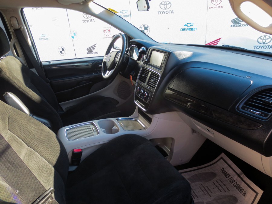 2016 Dodge Grand Caravan 4dr Wgn SXT, available for sale in Santa Ana, California | Auto Max Of Santa Ana. Santa Ana, California 2016 Dodge Grand Caravan 4dr Wgn SXT, available for sale in Santa Ana, California | Auto Max Of Santa Ana. Santa Ana, California