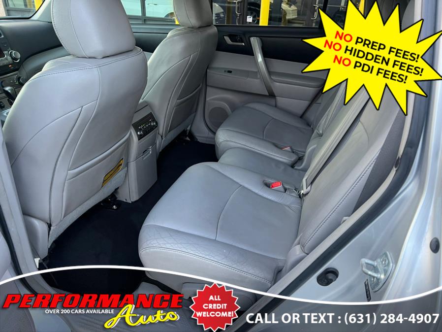 2011 Toyota Highlander 4WD 4dr V6 SE (Natl), available for sale in Bohemia, New York | Performance Auto Inc. Bohemia, New York 2011 Toyota Highlander 4WD 4dr V6 SE (Natl), available for sale in Bohemia, New York | Performance Auto Inc. Bohemia, New York