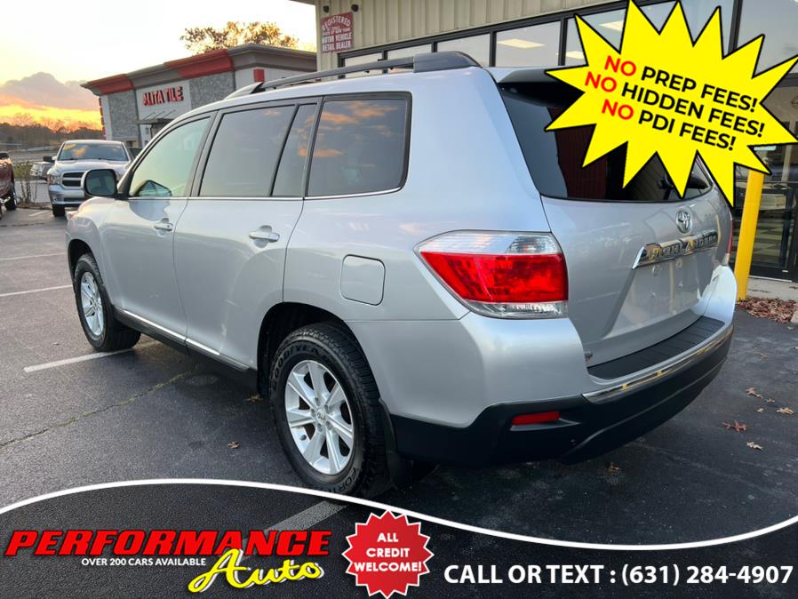 2011 Toyota Highlander 4WD 4dr V6 SE (Natl), available for sale in Bohemia, New York | Performance Auto Inc. Bohemia, New York 2011 Toyota Highlander 4WD 4dr V6 SE (Natl), available for sale in Bohemia, New York | Performance Auto Inc. Bohemia, New York