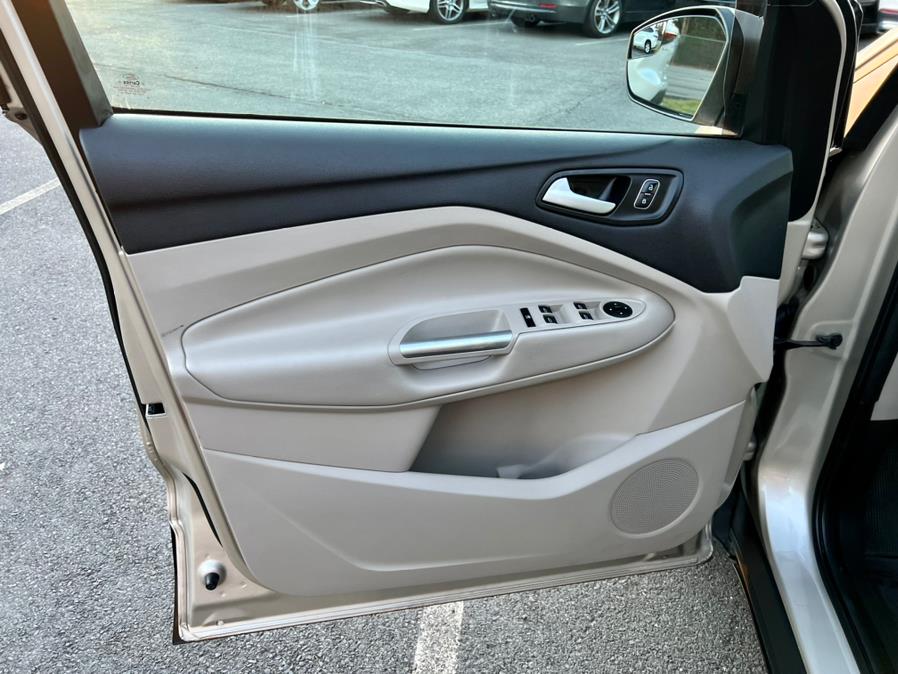 Used Ford Escape SE 4WD 2018 | Tru Auto Mall. Berlin, Connecticut Used Ford Escape SE 4WD 2018 | Tru Auto Mall. Berlin, Connecticut