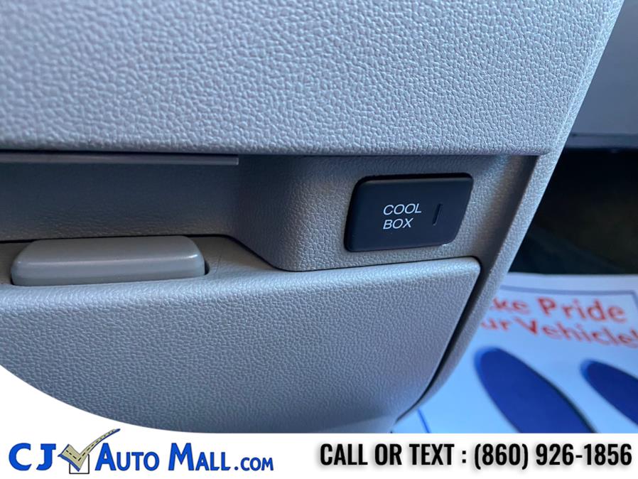 2016 Honda Odyssey 5dr EX-L w/Navi, available for sale in Bristol, Connecticut | CJ Auto Mall. Bristol, Connecticut 2016 Honda Odyssey 5dr EX-L w/Navi, available for sale in Bristol, Connecticut | CJ Auto Mall. Bristol, Connecticut