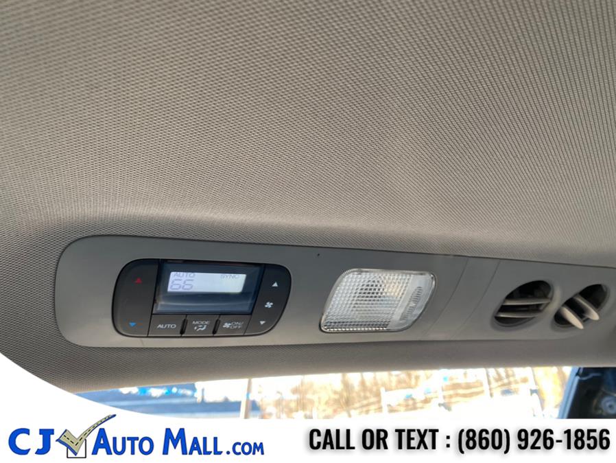 2016 Honda Odyssey 5dr EX-L w/Navi, available for sale in Bristol, Connecticut | CJ Auto Mall. Bristol, Connecticut 2016 Honda Odyssey 5dr EX-L w/Navi, available for sale in Bristol, Connecticut | CJ Auto Mall. Bristol, Connecticut