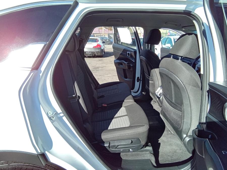 Used Kia Sorento LX FWD 2021 | NJ Used Cars Center. Irvington, New Jersey Used Kia Sorento LX FWD 2021 | NJ Used Cars Center. Irvington, New Jersey