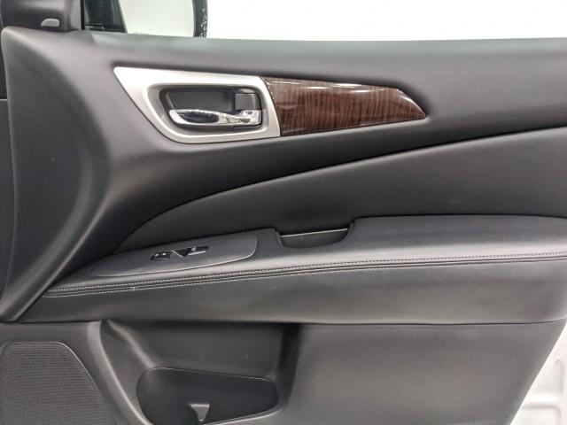 Used Nissan Pathfinder Platinum 2016 | Car Revolution. Maple Shade, New Jersey Used Nissan Pathfinder Platinum 2016 | Car Revolution. Maple Shade, New Jersey