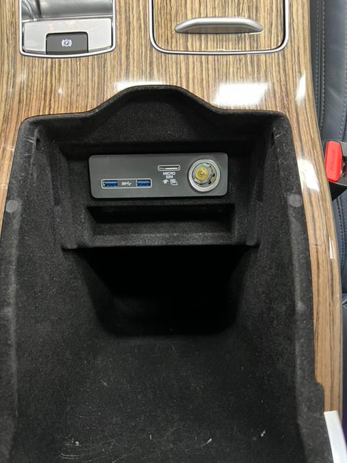 2019 Land Rover Range Rover V6 Supercharged HSE SWB, available for sale in Massapequa Park, New York | Power Motors East. Massapequa Park, New York 2019 Land Rover Range Rover V6 Supercharged HSE SWB, available for sale in Massapequa Park, New York | Power Motors East. Massapequa Park, New York