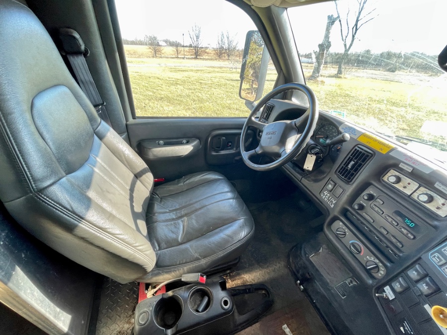 Used GMC TC5500 Regular Cab 2WD 2009 | Dayton Work Trucks. Brookville, Ohio
