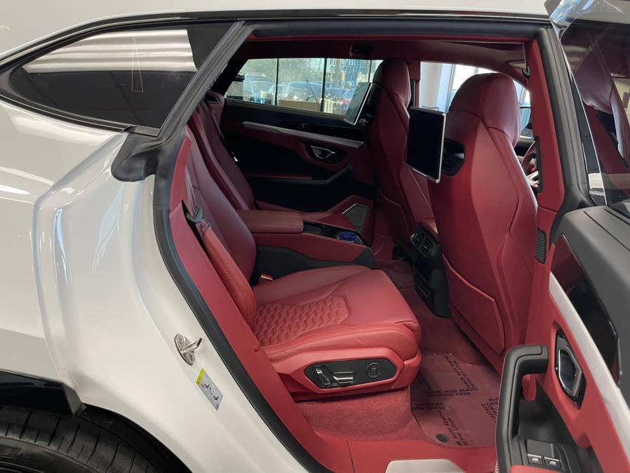 Used Lamborghini Urus Pearl Capsule AWD 2021 | 5 Towns Drive. Inwood, New York Used Lamborghini Urus Pearl Capsule AWD 2021 | 5 Towns Drive. Inwood, New York