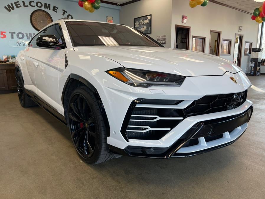 Used Lamborghini Urus Pearl Capsule AWD 2021 | 5 Towns Drive. Inwood, New York Used Lamborghini Urus Pearl Capsule AWD 2021 | 5 Towns Drive. Inwood, New York