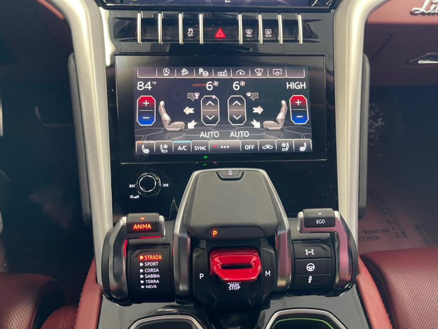 Used Lamborghini Urus Pearl Capsule AWD 2021 | 5 Towns Drive. Inwood, New York Used Lamborghini Urus Pearl Capsule AWD 2021 | 5 Towns Drive. Inwood, New York